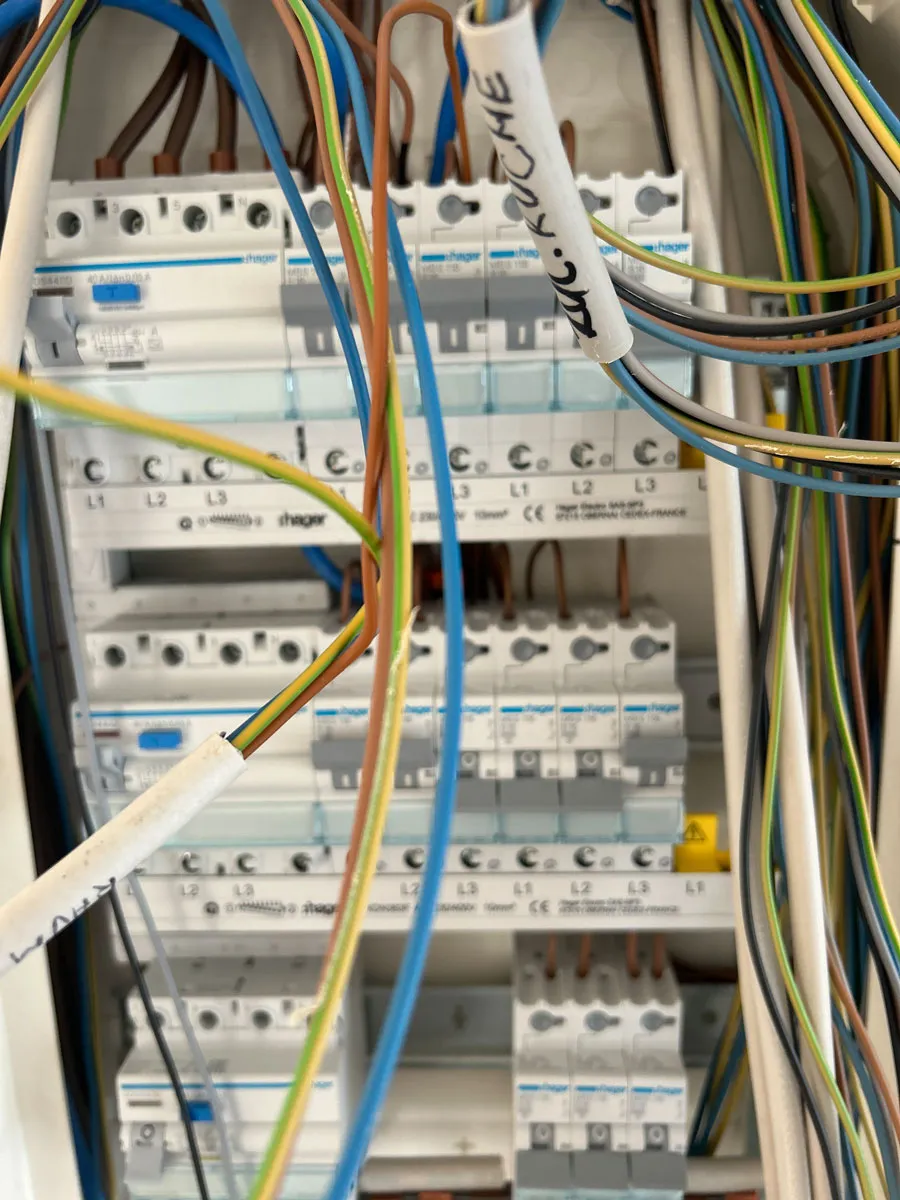 Elektro-Installation
